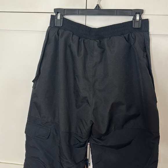 Salmon Black Women’s Snow Pants Size: XL - Picture 7 of 12